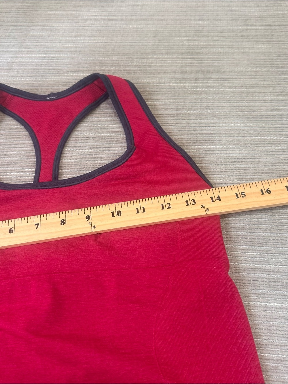 Lululemon Base layer tank top Sz 6 built sports tank top racer - Picture 4 of 6